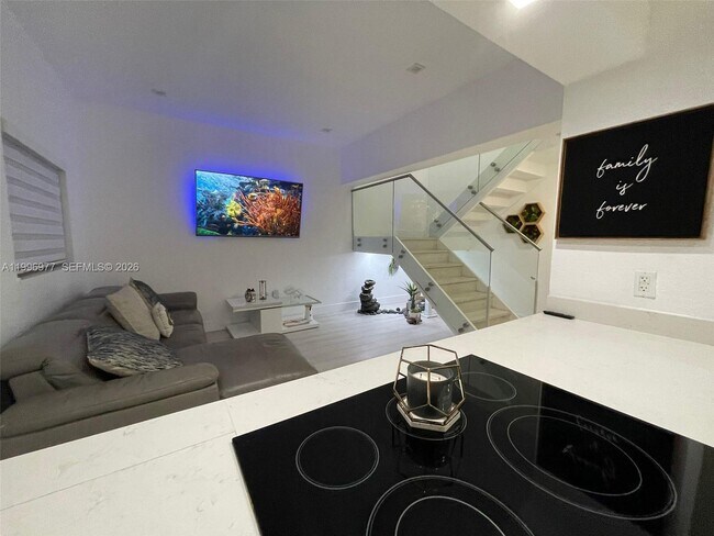 Foto del edificio - 325 NW 19th Ln