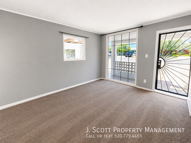 Foto del edificio - 2801 W Glenrosa Ave