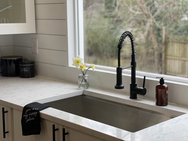 Foto del edificio - 117 Cheek St