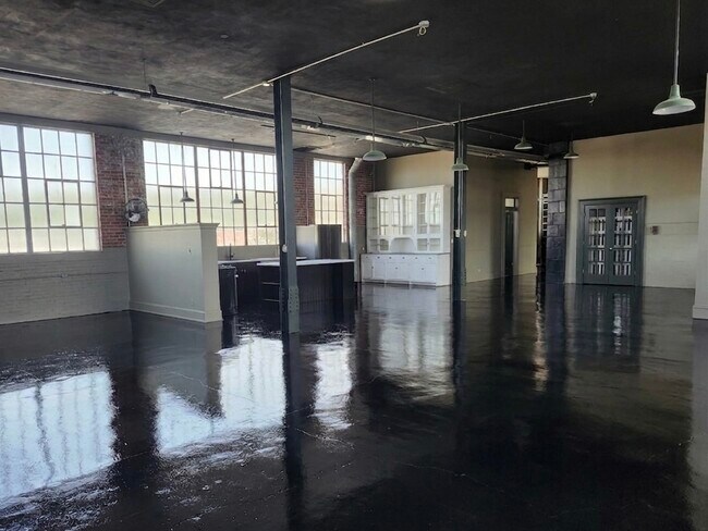 Apartamentos Wherehaus - Loft en la planta superior - 600 Virginia St W