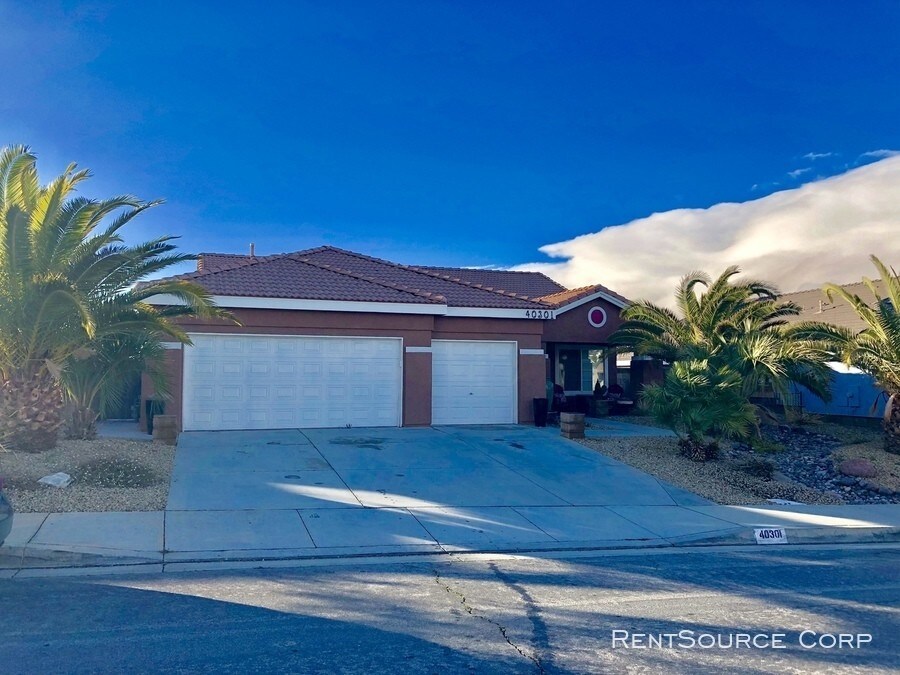 Lovely Rancho Vista Single Story Home House Rental in Palmdale, CA