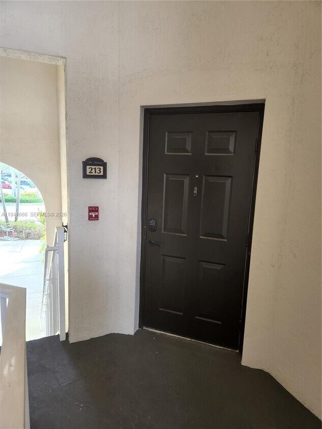 Foto del edificio - 11501 NW 89th St