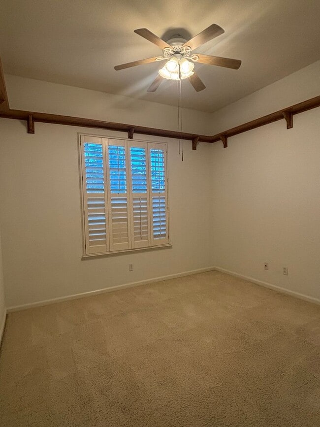 Foto del edificio - Beautiful 3 Bedroom 3 Bath Home