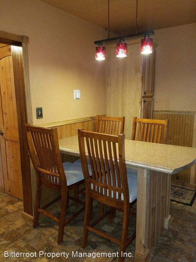 Building Photo - 2 br, 2 bath House - 1130 Vine