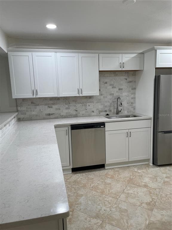 Building Photo - 845 S Gulfview Blvd