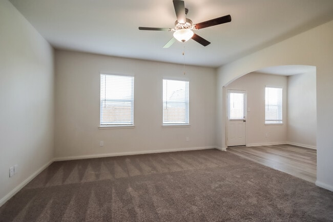 Building Photo - 8407 Rayburn Rd