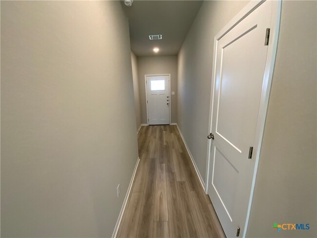 Building Photo - 2826 Wasilla Dr