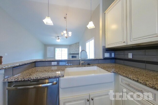 Foto del edificio - 10973 Echo Canyon Dr