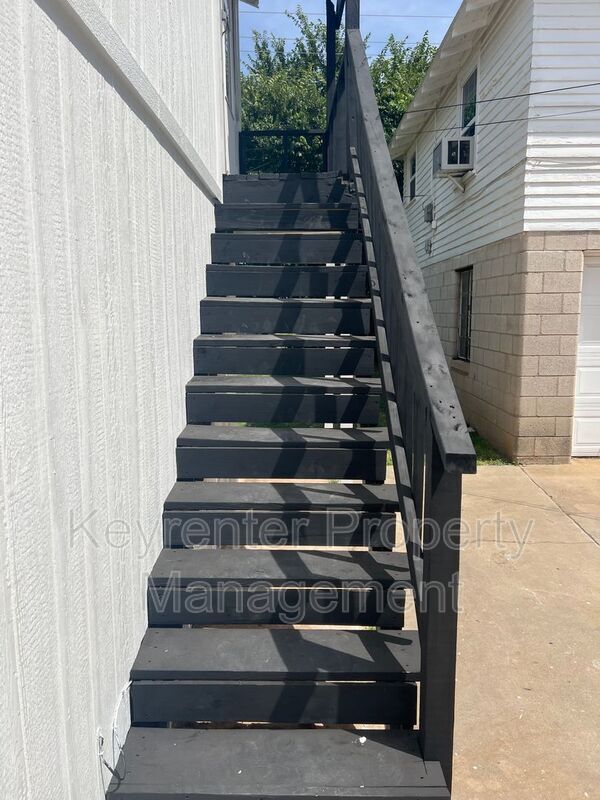 Foto del edificio - 2131 NW 12th St