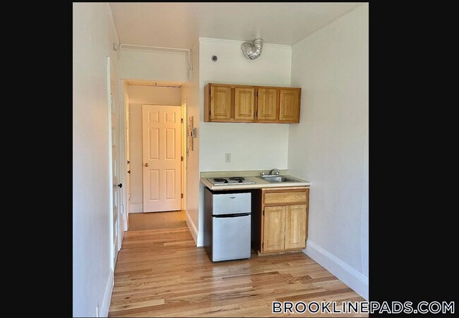 Foto del edificio - 1061 Beacon St
