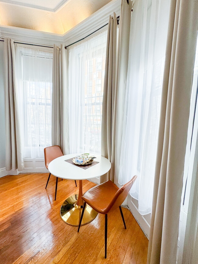 Foto del edificio - 337 Beacon St