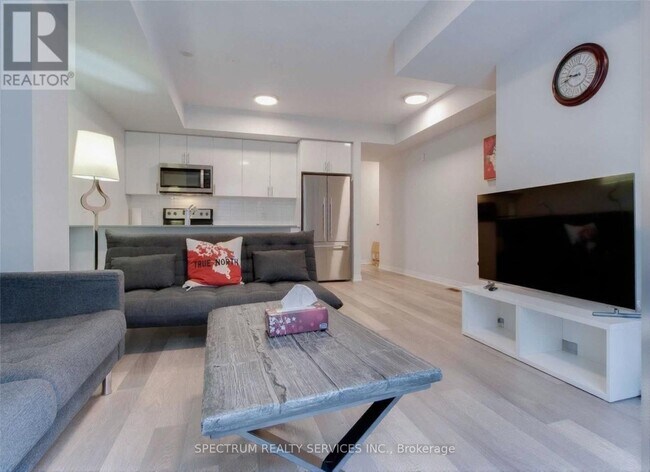 Photo du bâtiment - 1200 Main St E