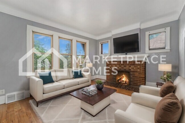 Foto del edificio - 14856 Sussex St Upper