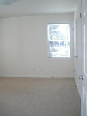 Foto del edificio - 1360 Main St