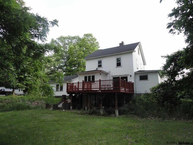 Building Photo - 251 Troy Schenectady Rd