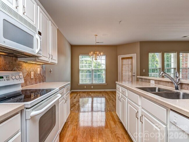 Foto del edificio - 14339 San Paolo Ln