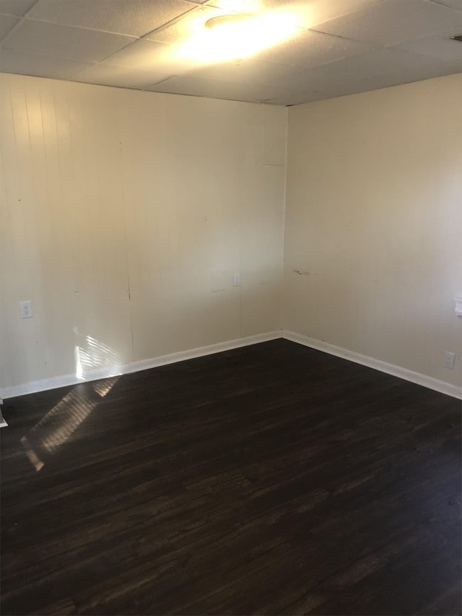 Building Photo - 119 N Laurel St