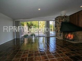 Building Photo - 7341 N Ellison Dr
