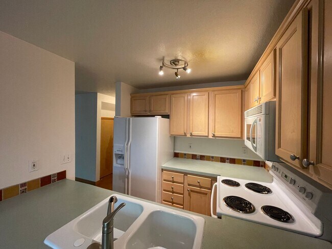 Foto del edificio - 17227 SE Pine St