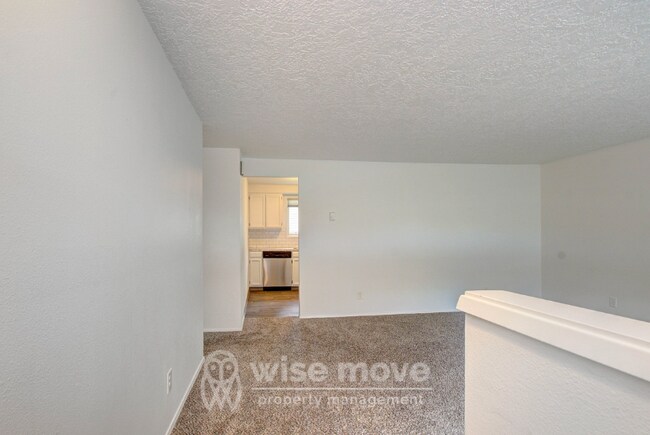 Foto del edificio - 10100 NW 23rd Ave