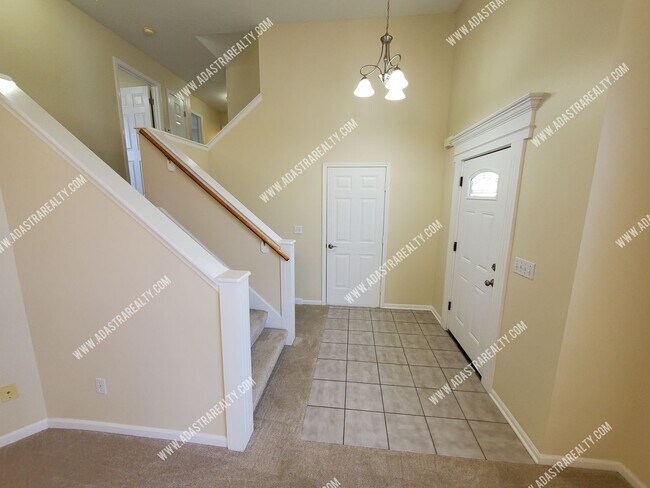 Foto del edificio - Move In SPECIAL!! Gorgeous 4 Bedroom /3 Ba...