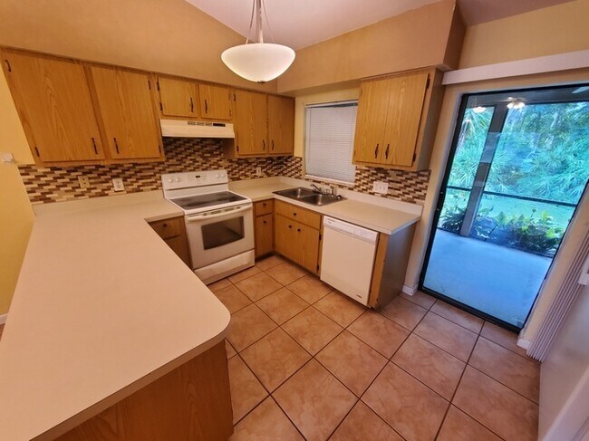 Building Photo - 17405 E Carnegie Cir
