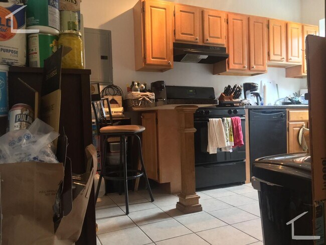 Foto del edificio - 3 Bed 1.5 Bath - Brighton 9/1