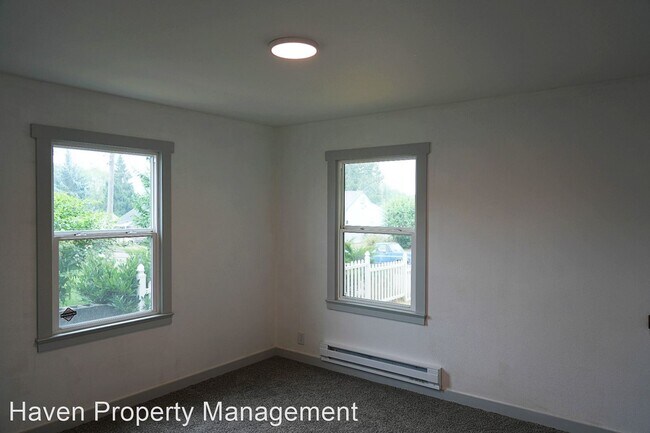 Building Photo - 4 br, 1 bath House - 219 N Lane