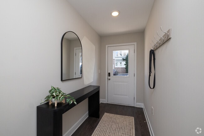 4BR, 4.5BA - 3,000SF - Entry - The Ridge Clemson