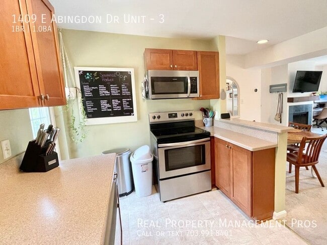 Building Photo - 1409 E Abingdon Dr