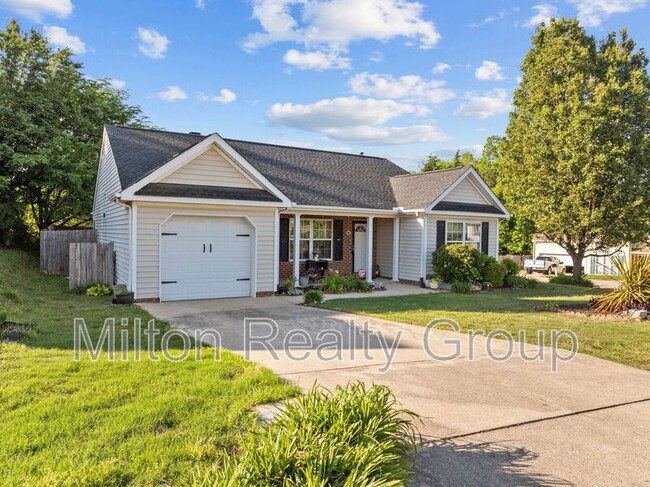 Foto del edificio - 4109 Fawn Glen Dr