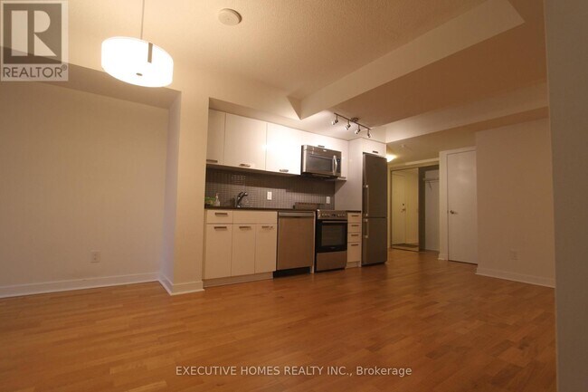 Photo du bâtiment - 295 Adelaide St W