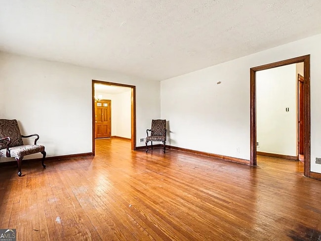 Building Photo - 4568 Austell Powder Springs Rd