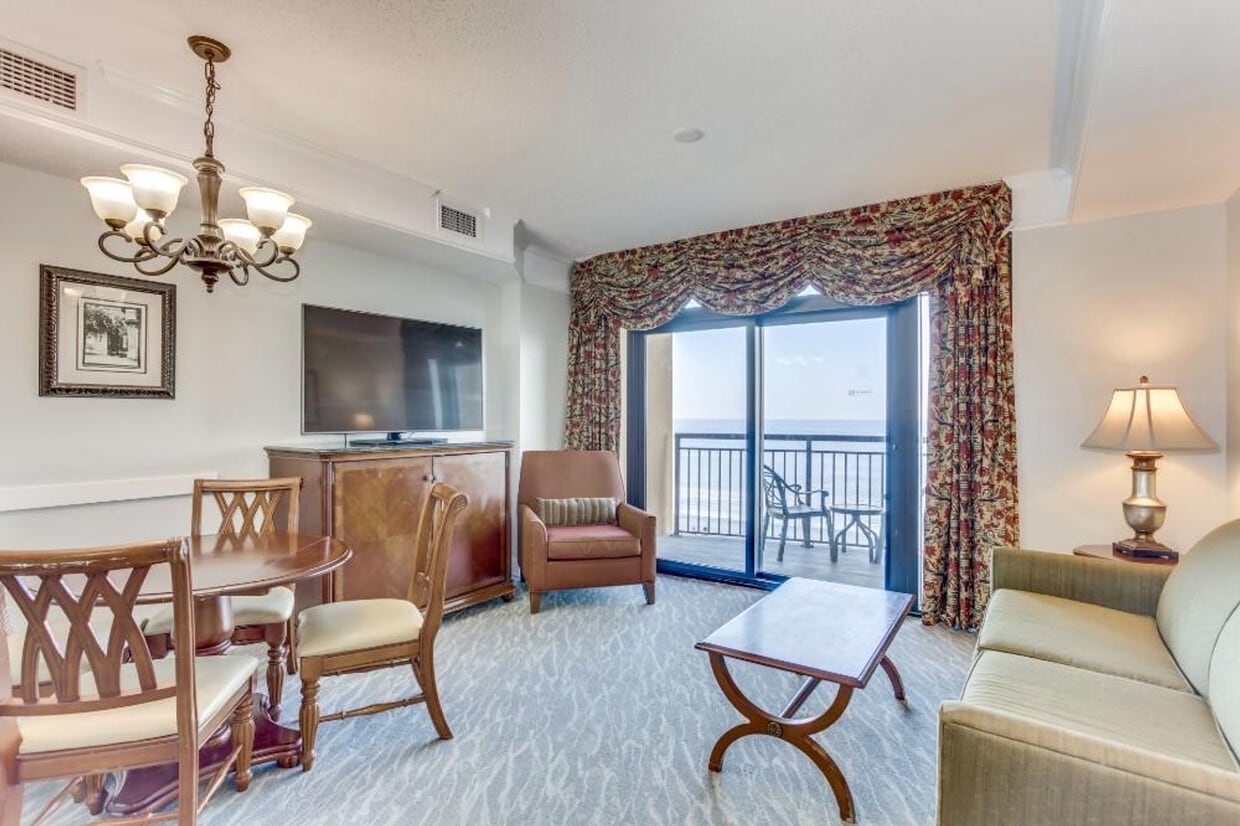 Foto principal - 2600 N Ocean Blvd