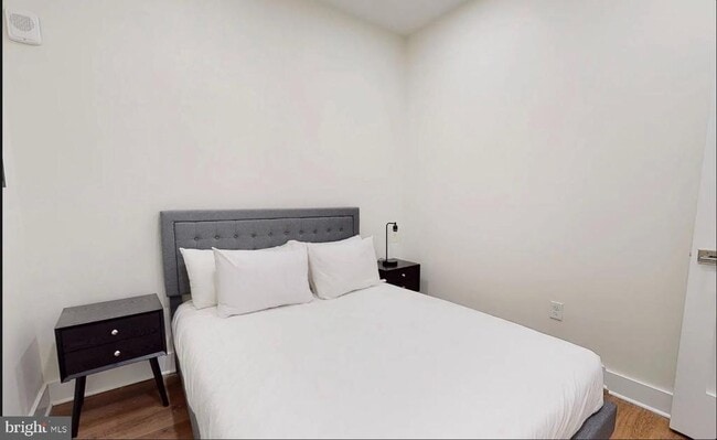 Foto del edificio - 150 S Independence Mall W