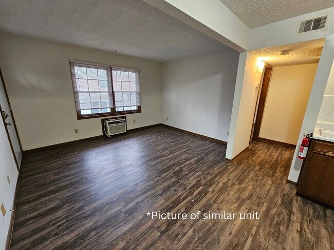 Foto del edificio - 1BR/1BA East Campus - Short Distance to Campus!!