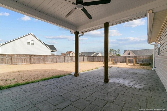 Foto del edificio - 266 Ivywood Ln