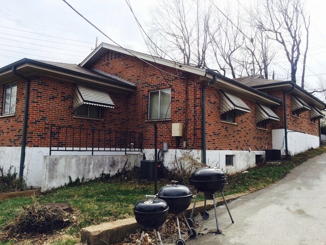Building Photo - 7301 Murdoch Ave