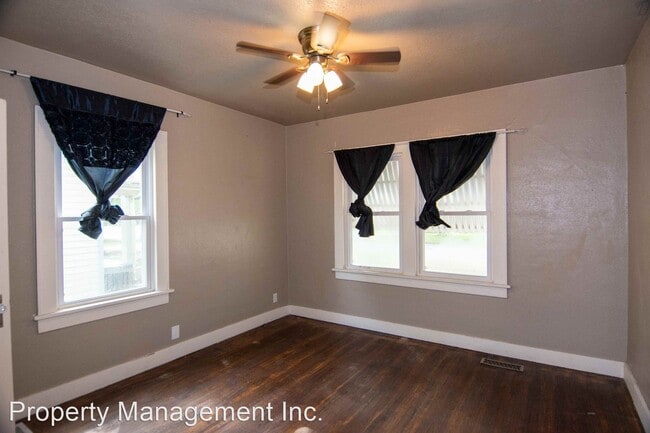 Building Photo - 3 br, 1 bath House - 716 W 2