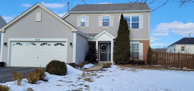 Building Photo - 1606 Farmside Ln