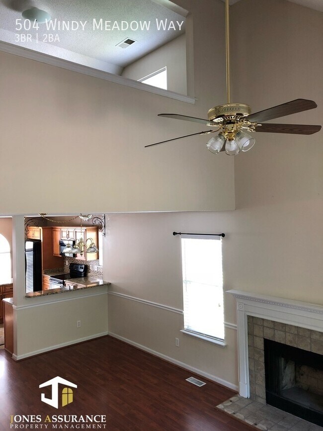 Foto del edificio - 504 Windy Meadow Way