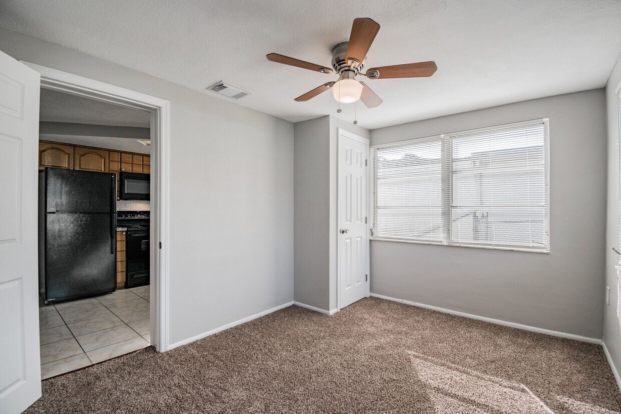 Primary Photo - Like New 3/2/1 in Port Richey