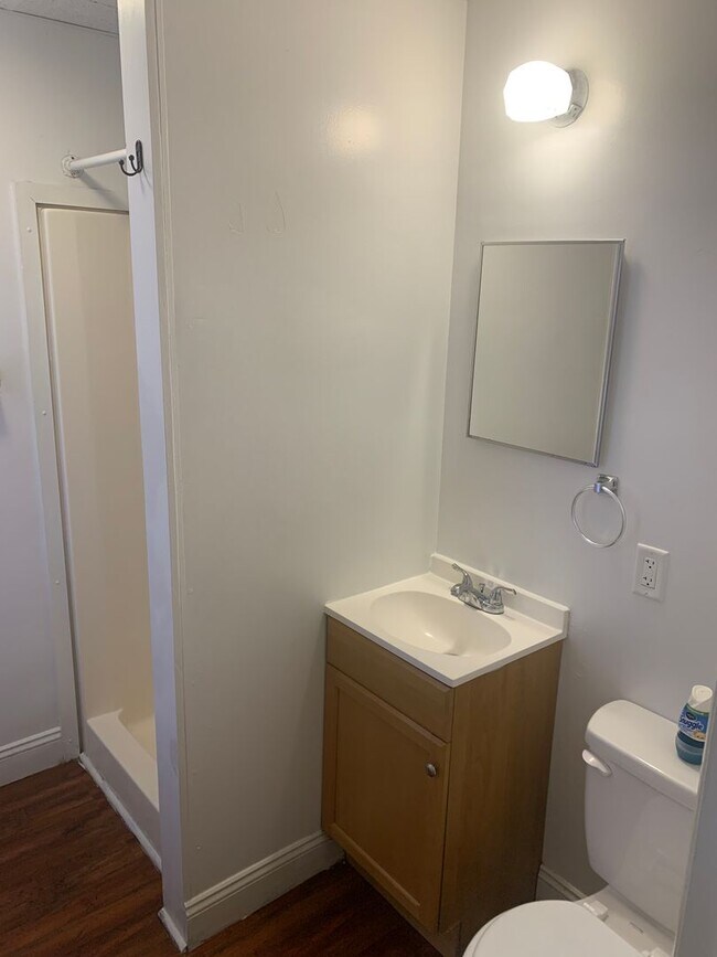 Foto del edificio - 1st Floor 1 Bedroom Near Fairgrounds