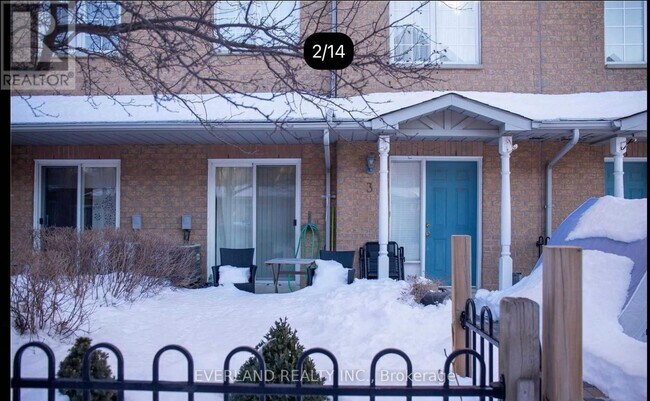 Photo du bâtiment - 6 Cox Blvd