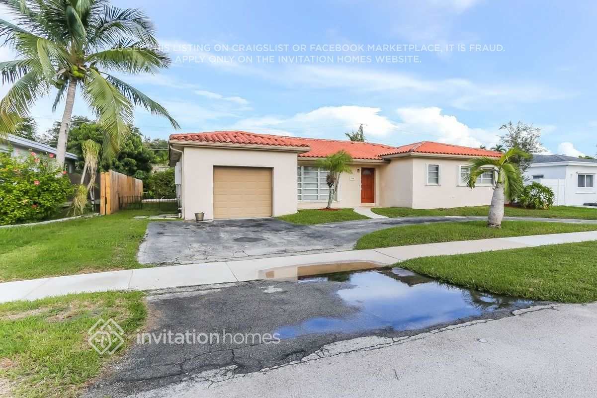Foto principal - 19441 NE 19th Ct