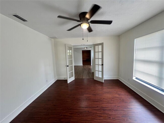 Foto del edificio - 4614 E Seneca Ave