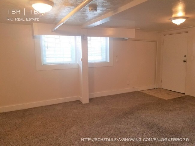 Building Photo - 995 Corona St
