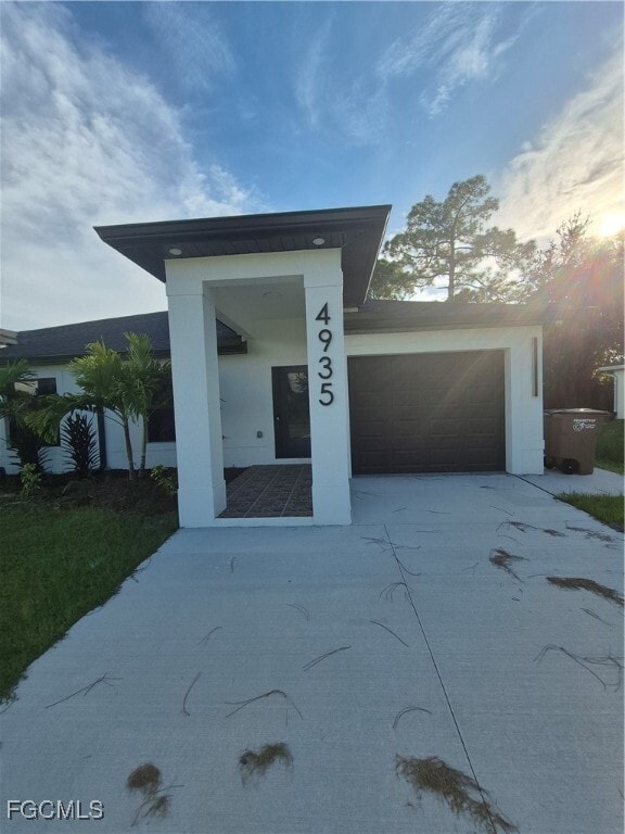 Foto principal - 4935 Leonard Blvd S