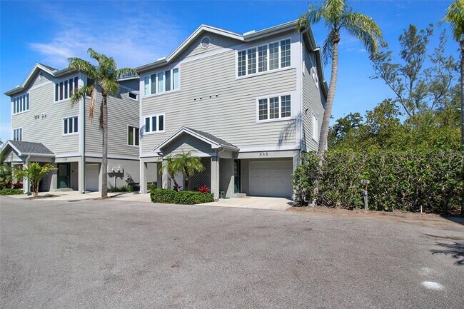 Foto del edificio - 535 Forest Way