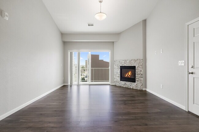 Foto del edificio - Spacious 3 bedroom in gated community